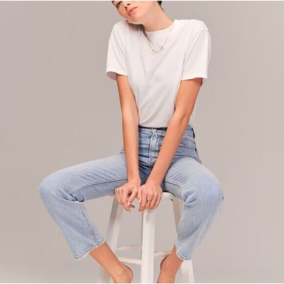 ABERCROMBIE & FITCH ULTRA HIGH RISE THE ANKLE STRAIGHT JEAN SIZE 6R - Picture 1 of 5
